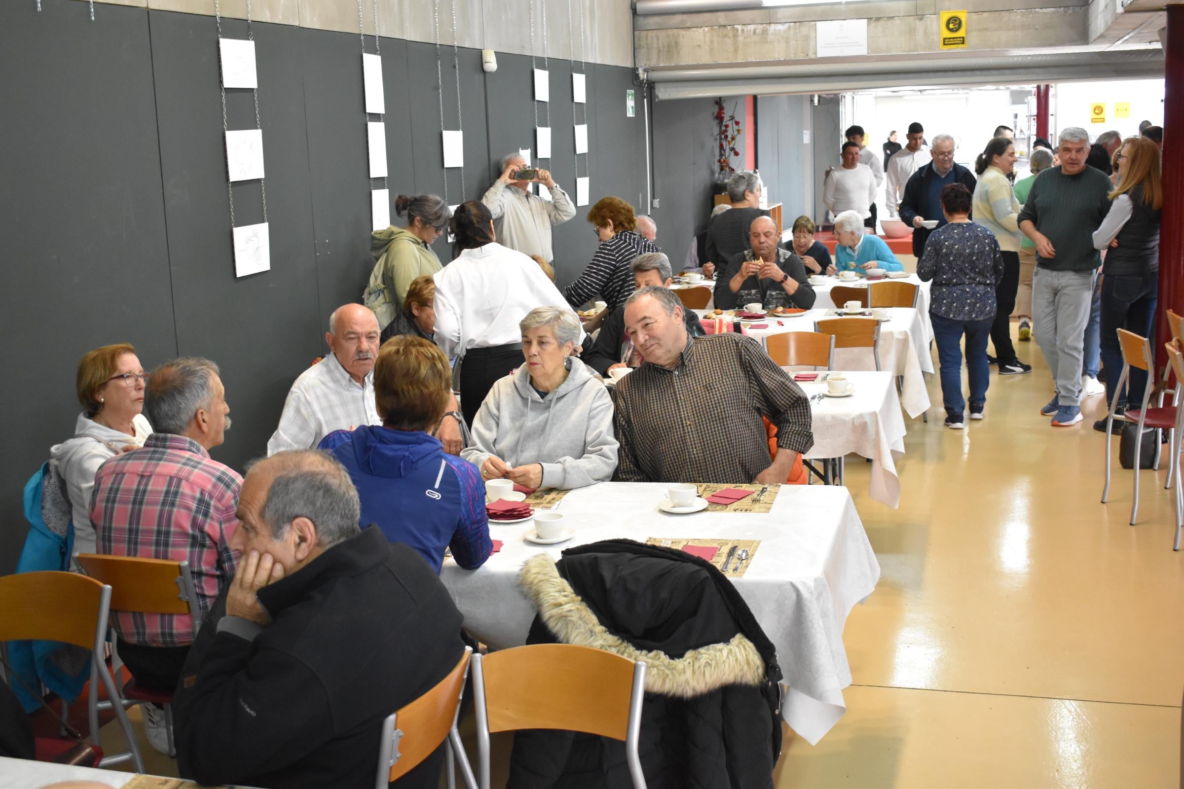 Jornada de convivencia de estreno para los mayores de Santa Marta