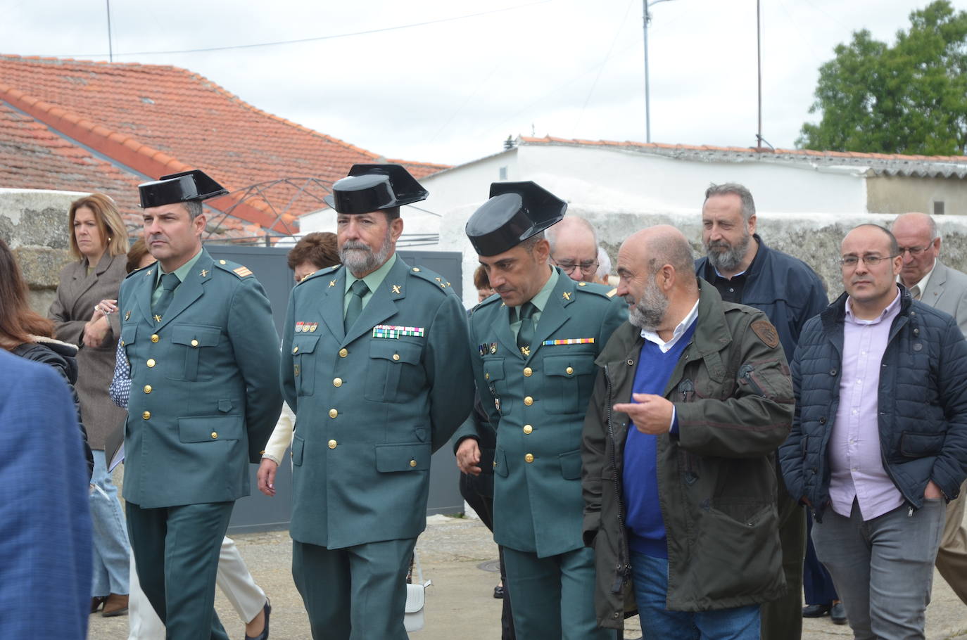 La Santa Cruz embriaga de júbilo Saelices el Chico