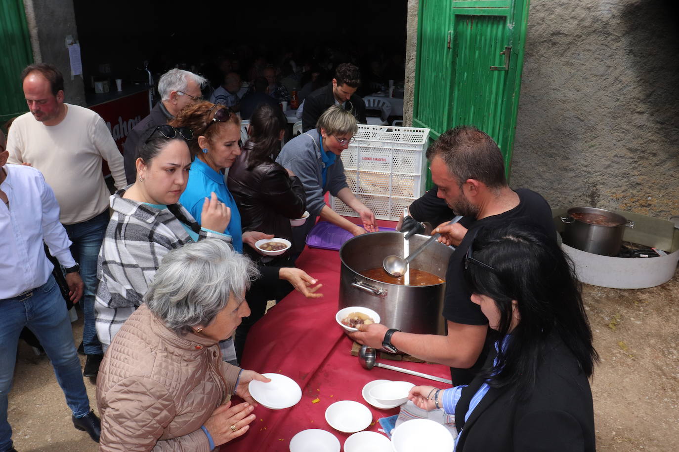 Navarredonda de Salvatierra celebra su día de fiesta