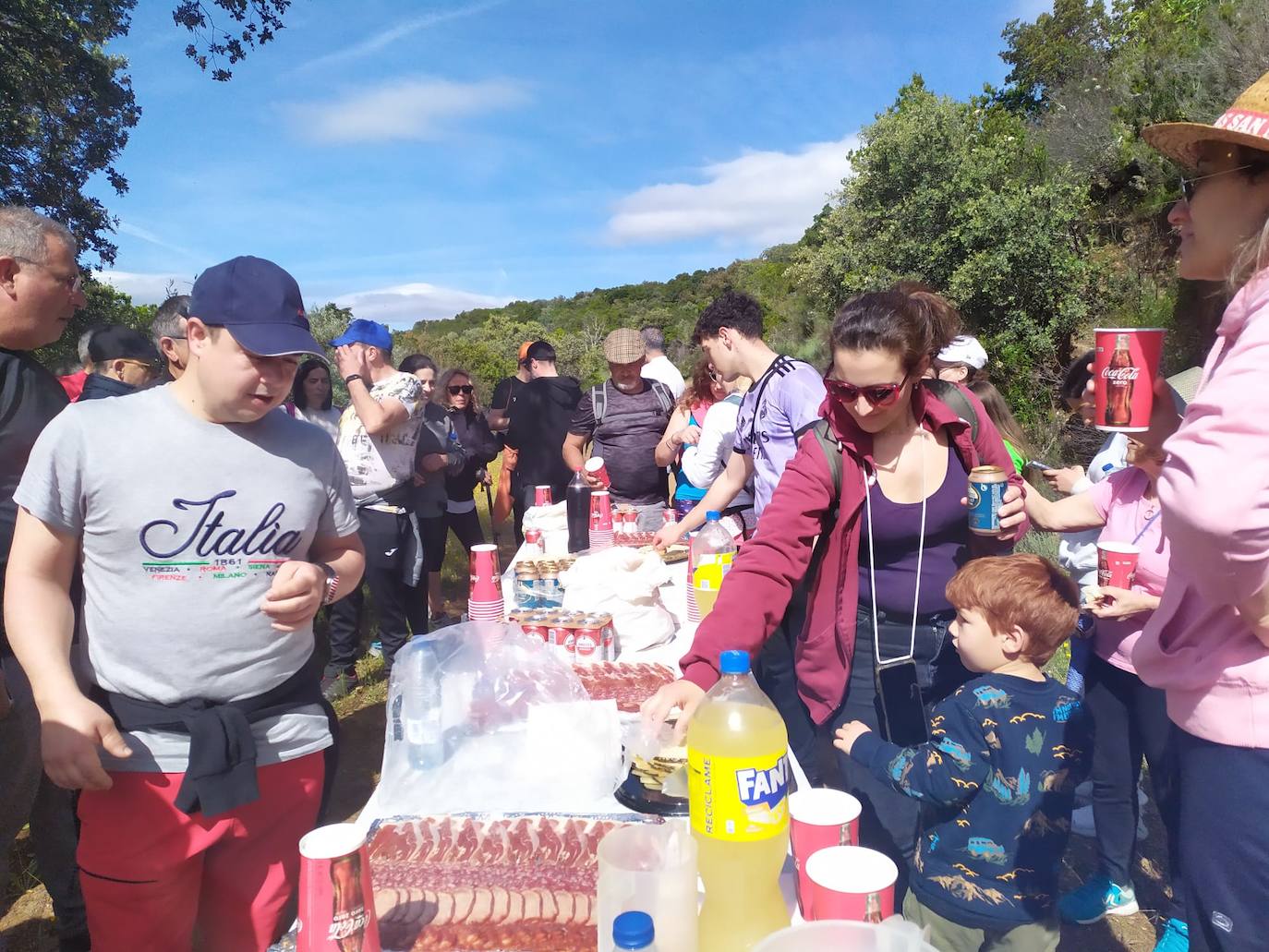 Animada jornada festiva en Molinillo con motivo de la Cruz de mayo