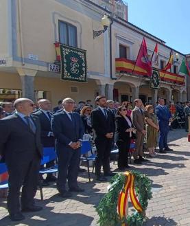 Imagen secundaria 2 - La Fuente de San Esteban rinde honores a la Guardia Civil en su 180 cumpleaños