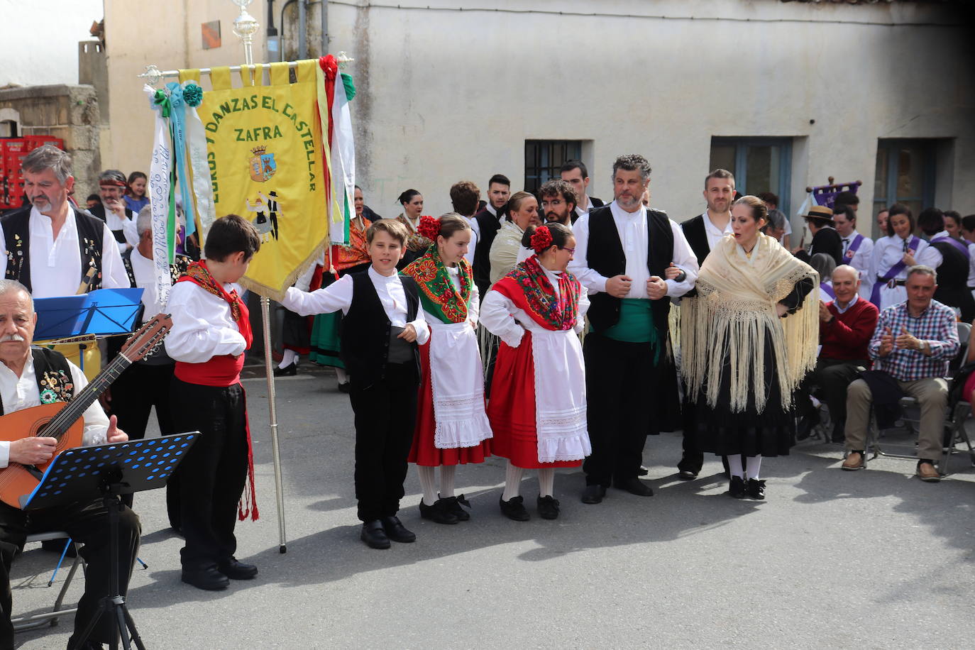 Jornada de tradición y danzas en Cespedosa de Tormes