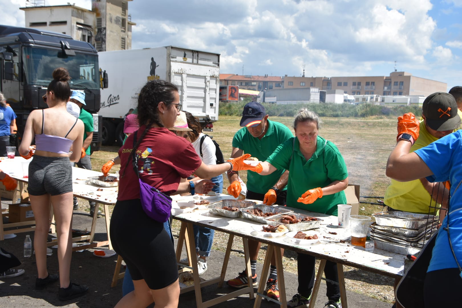 Parrillada para 2.000 personas en Villamayor