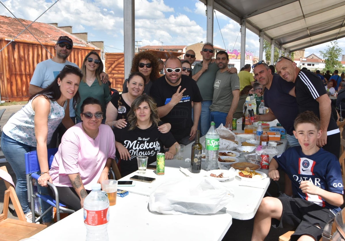 Parrillada para 2.000 personas en Villamayor