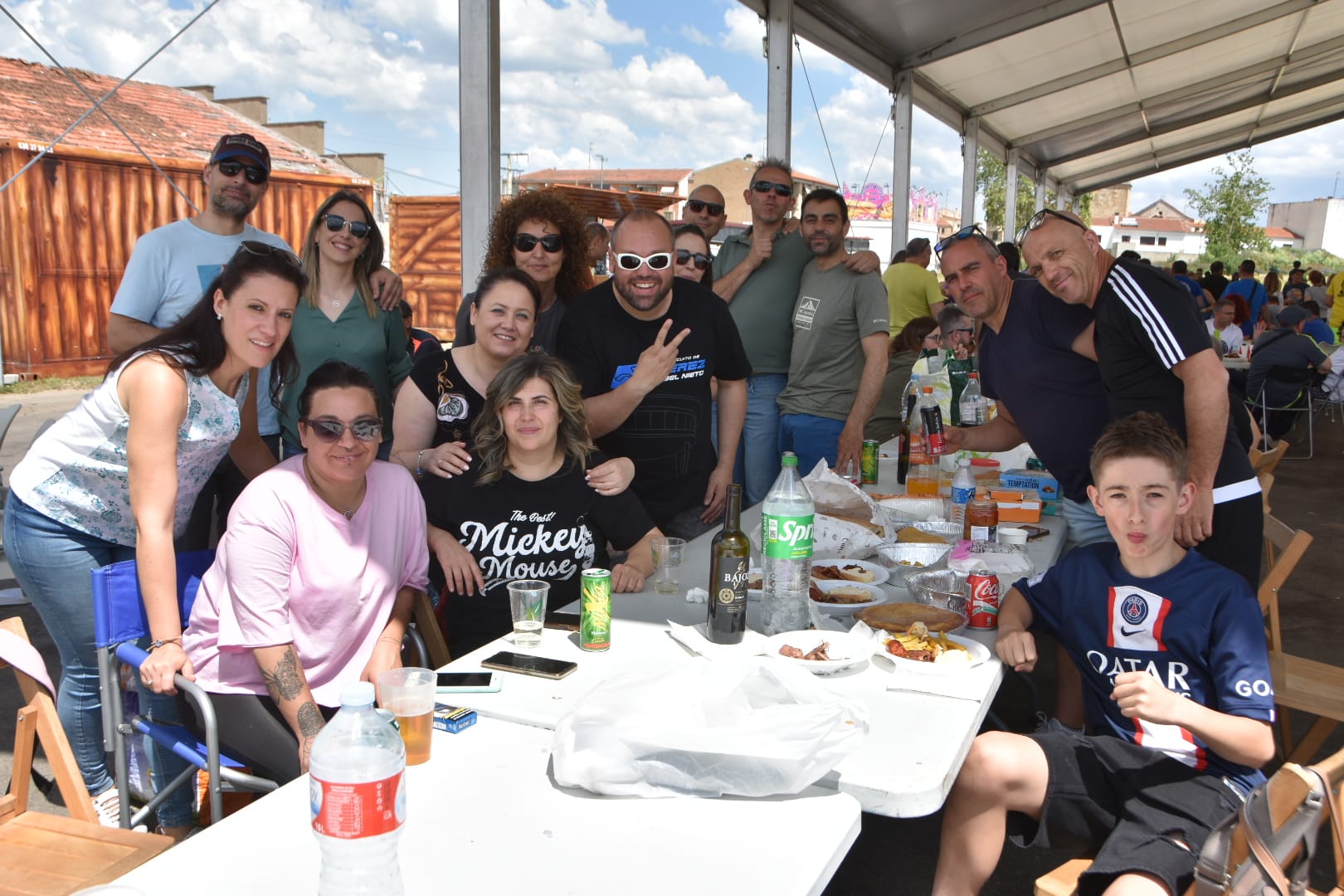 Parrillada para 2.000 personas en Villamayor