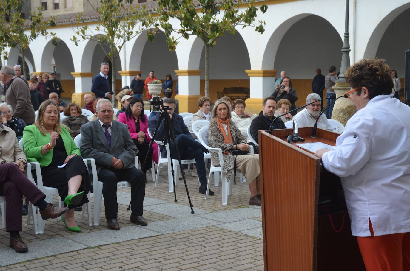 Pregón pasado por agua en el inicio de la III Feria del Farinato de Ciudad Rodrigo