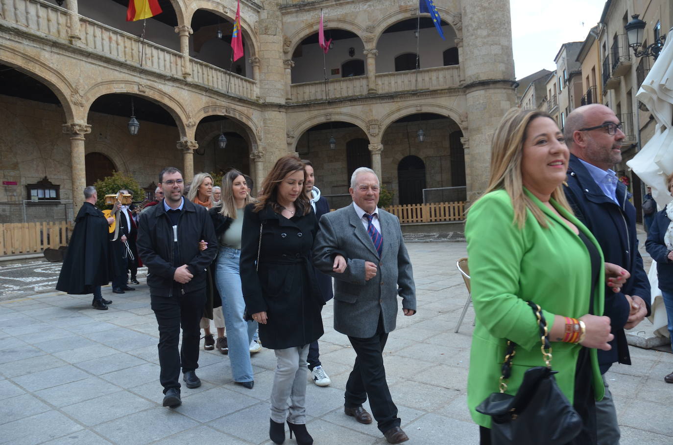 Pregón pasado por agua en el inicio de la III Feria del Farinato de Ciudad Rodrigo