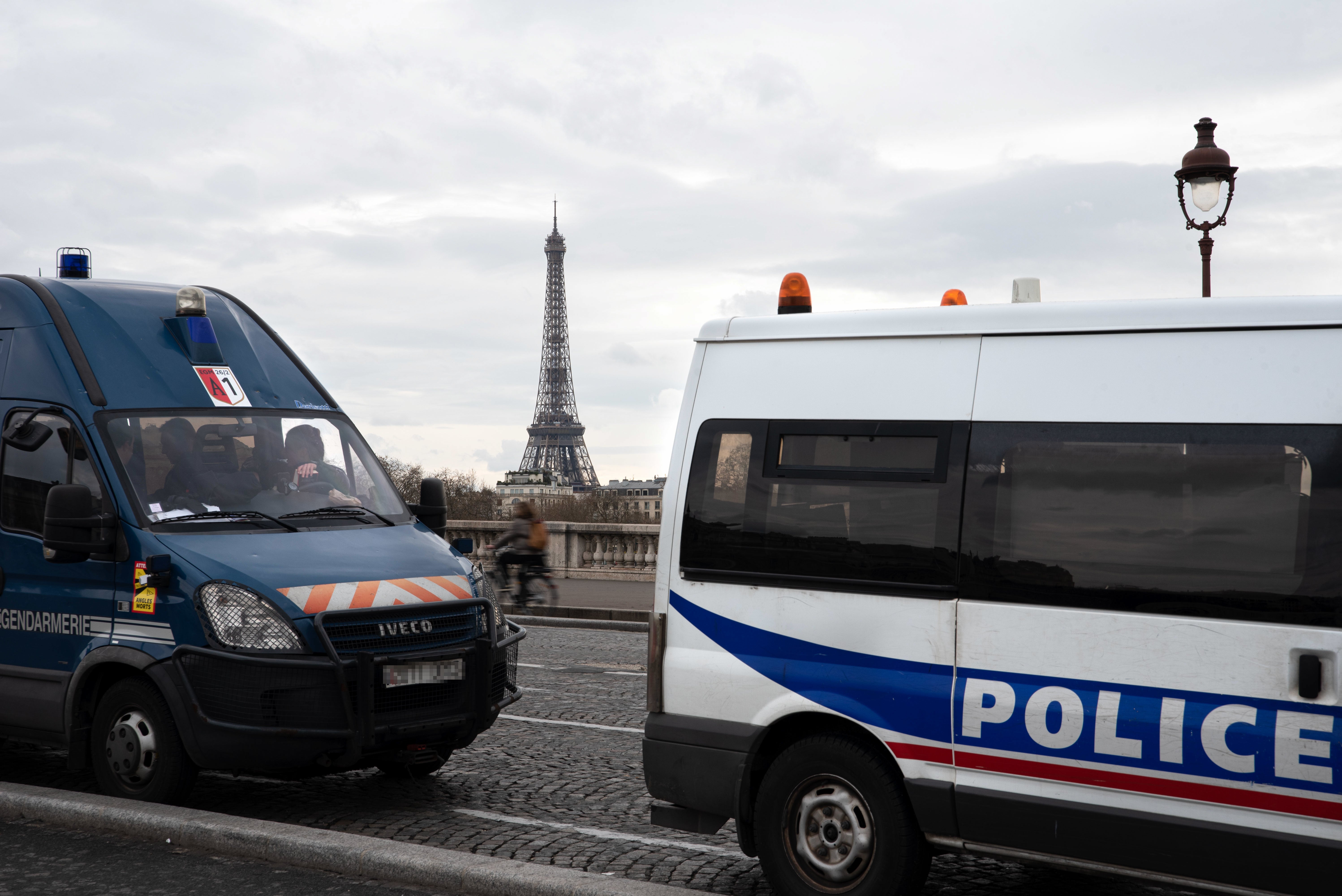 La Policía de Francia abate a un hombre armado que trataba de prender fuego a una sinagoga en Ruan