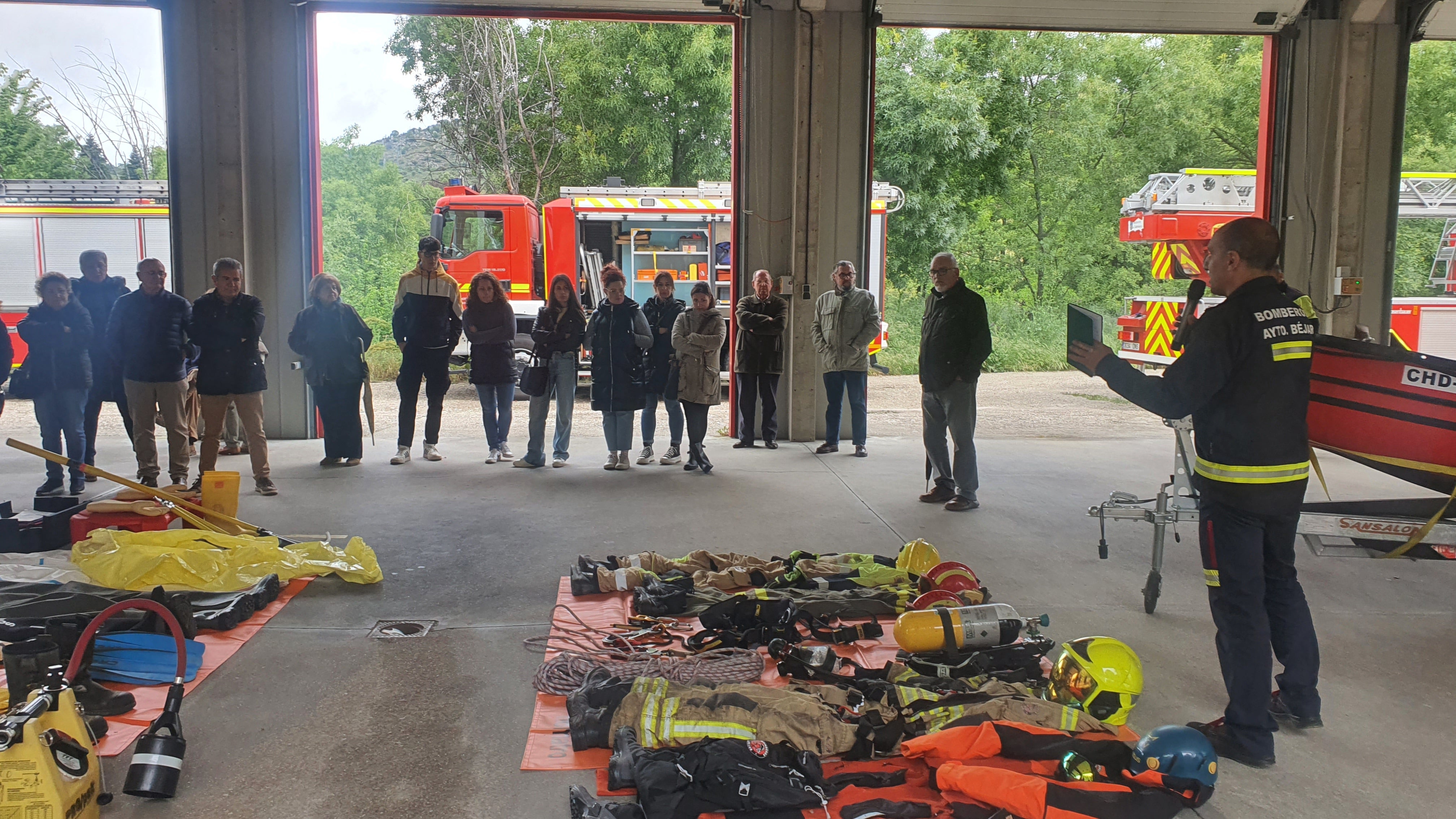 Los bomberos de Béjar reciben el premio Servir del Rotary Club