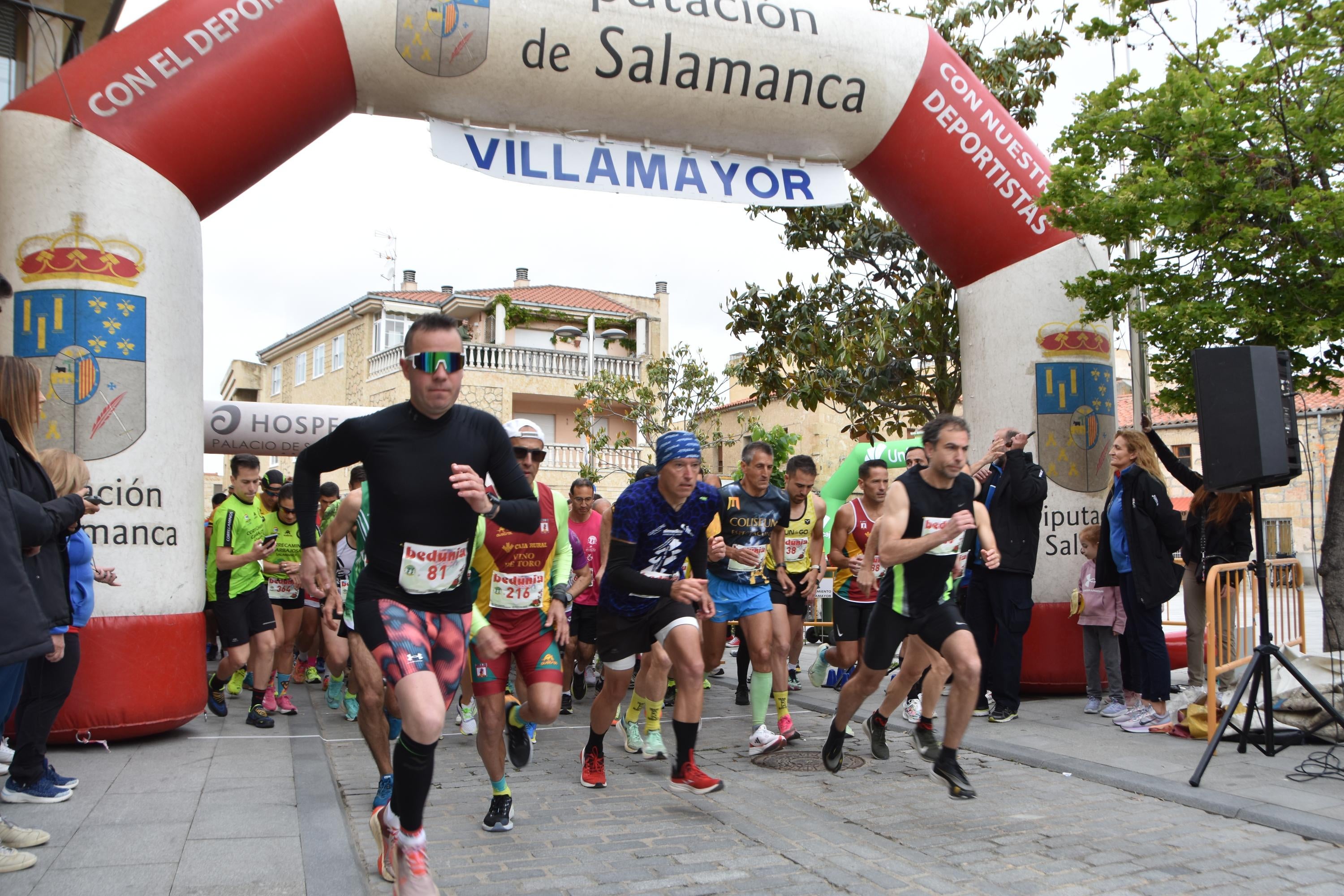 Alexandra Martín e Ignacio Regalado se llevan el cross de Aspace