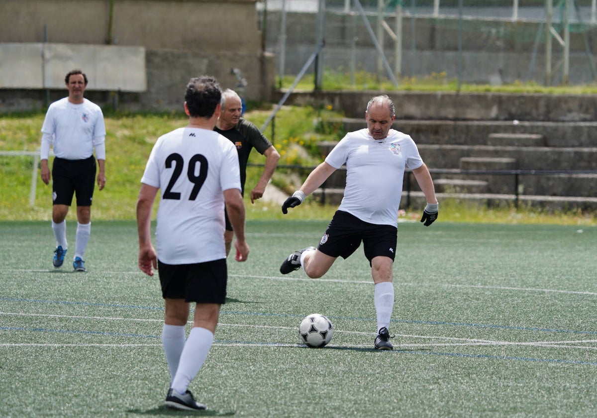 Los veteranos de la UDS celebran el 50 aniversario del primer ascenso a Primera