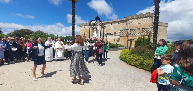 Mil vítores a la Virgen de los Remedios en El Cañedo