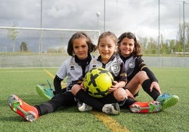 Tres canteranas de Unionistas, que ahora tendrán como referencia al equipo sénior que tendrá el club.