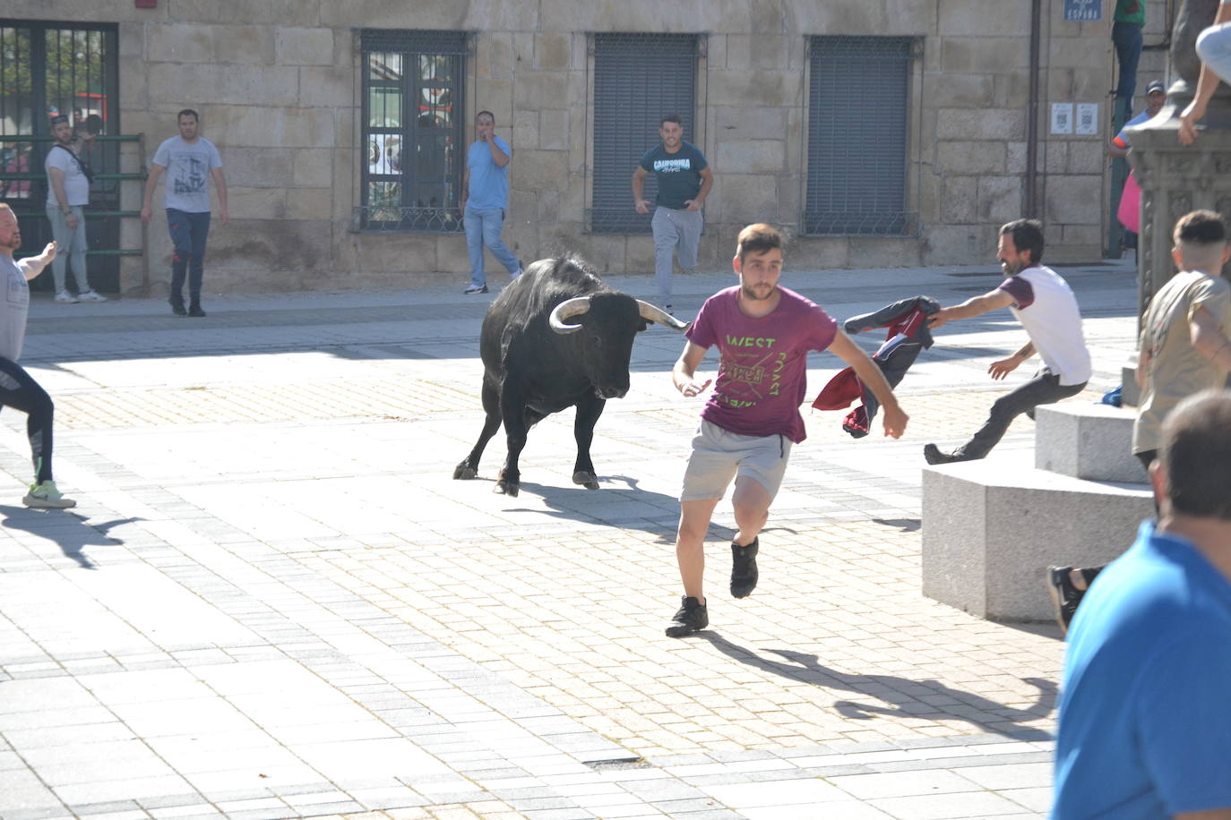 Vitigudino vibra con el Toro de Cajón