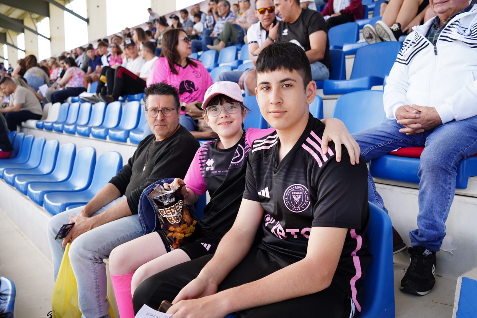 Búscate en la grada del Reina Sofía en el partido contra el Arenteiro