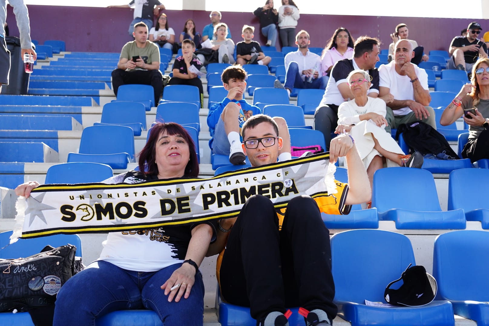 Búscate en la grada del Reina Sofía en el partido contra el Arenteiro