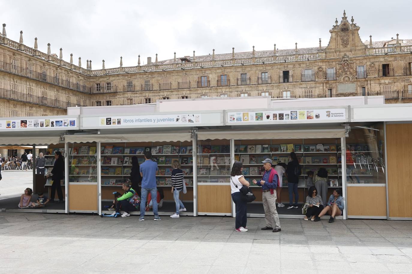 Buen colofón a la Feria del Libro: buen tiempo y gran afluencia