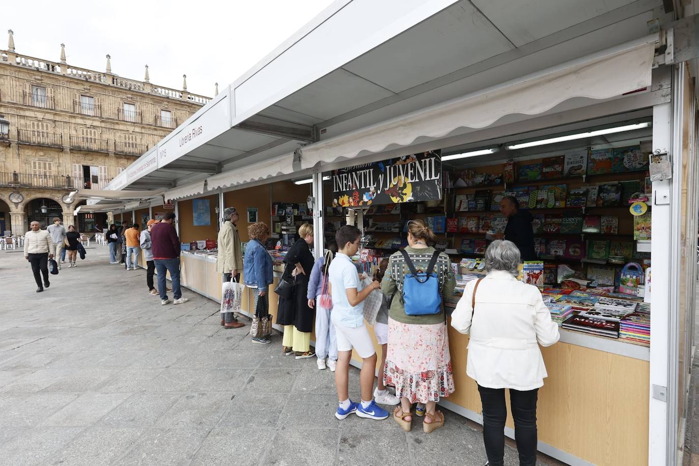 Buen colofón a la Feria del Libro: buen tiempo y gran afluencia