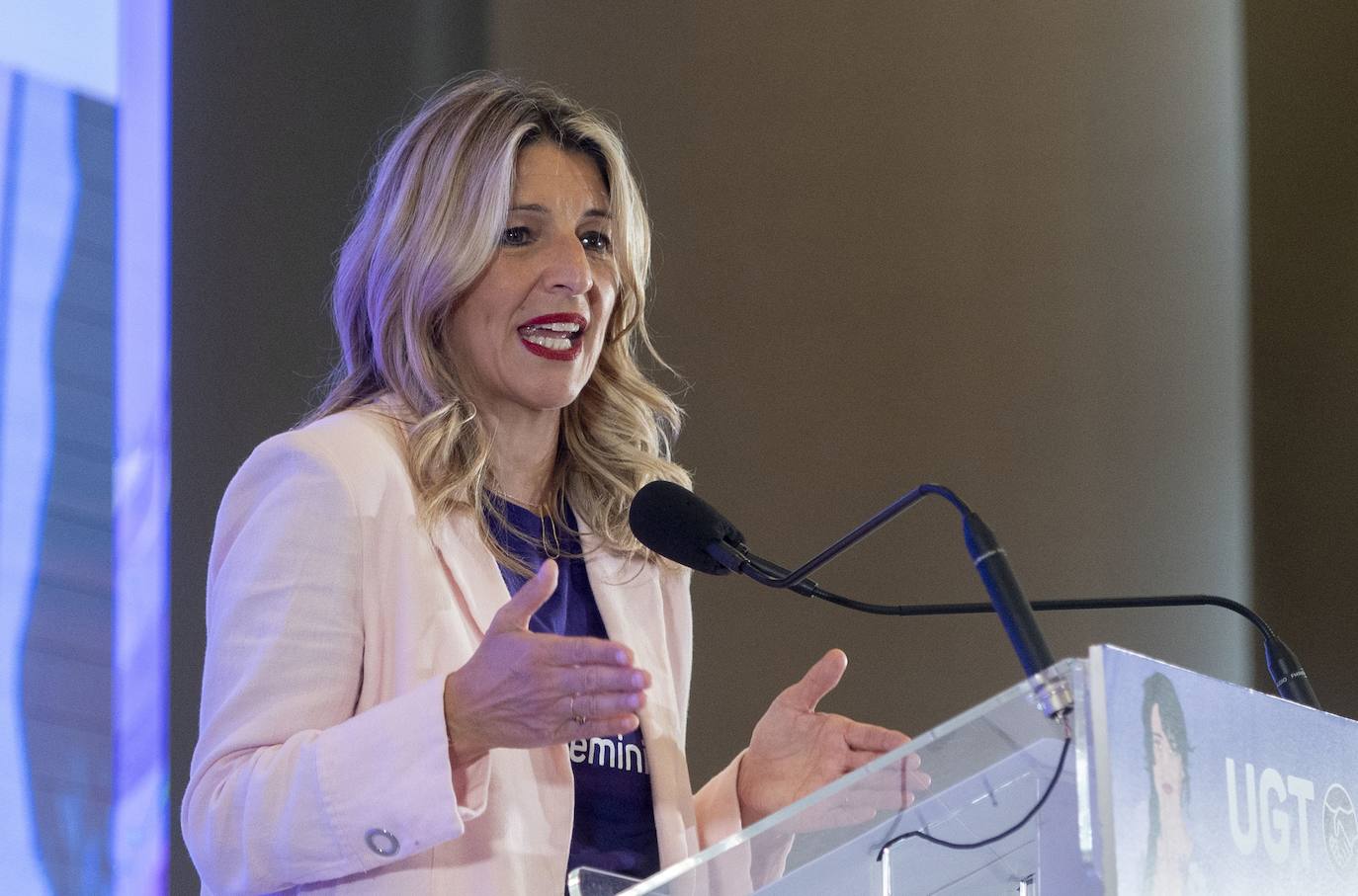 La vicepresidenta segunda y ministra de Trabajo y Economía Social, Yolanda Díaz, interviene durante la clausura del II Encuentro de Mujeres Dirigentes.