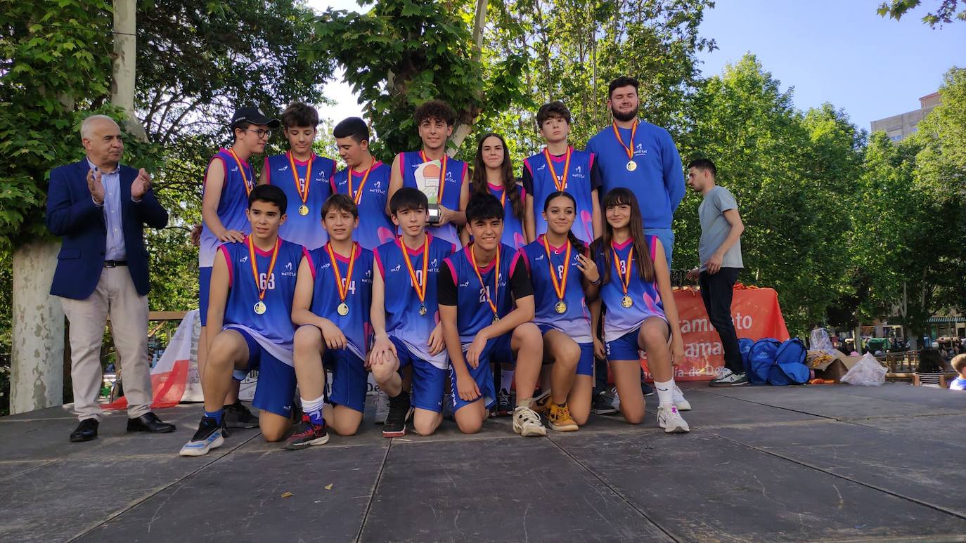 Gran colofón a los juegos escolares con todos los campeones