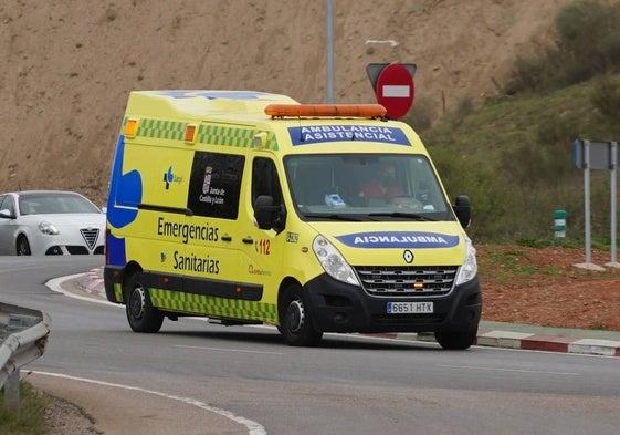 Ambulancia en una foto de archivo