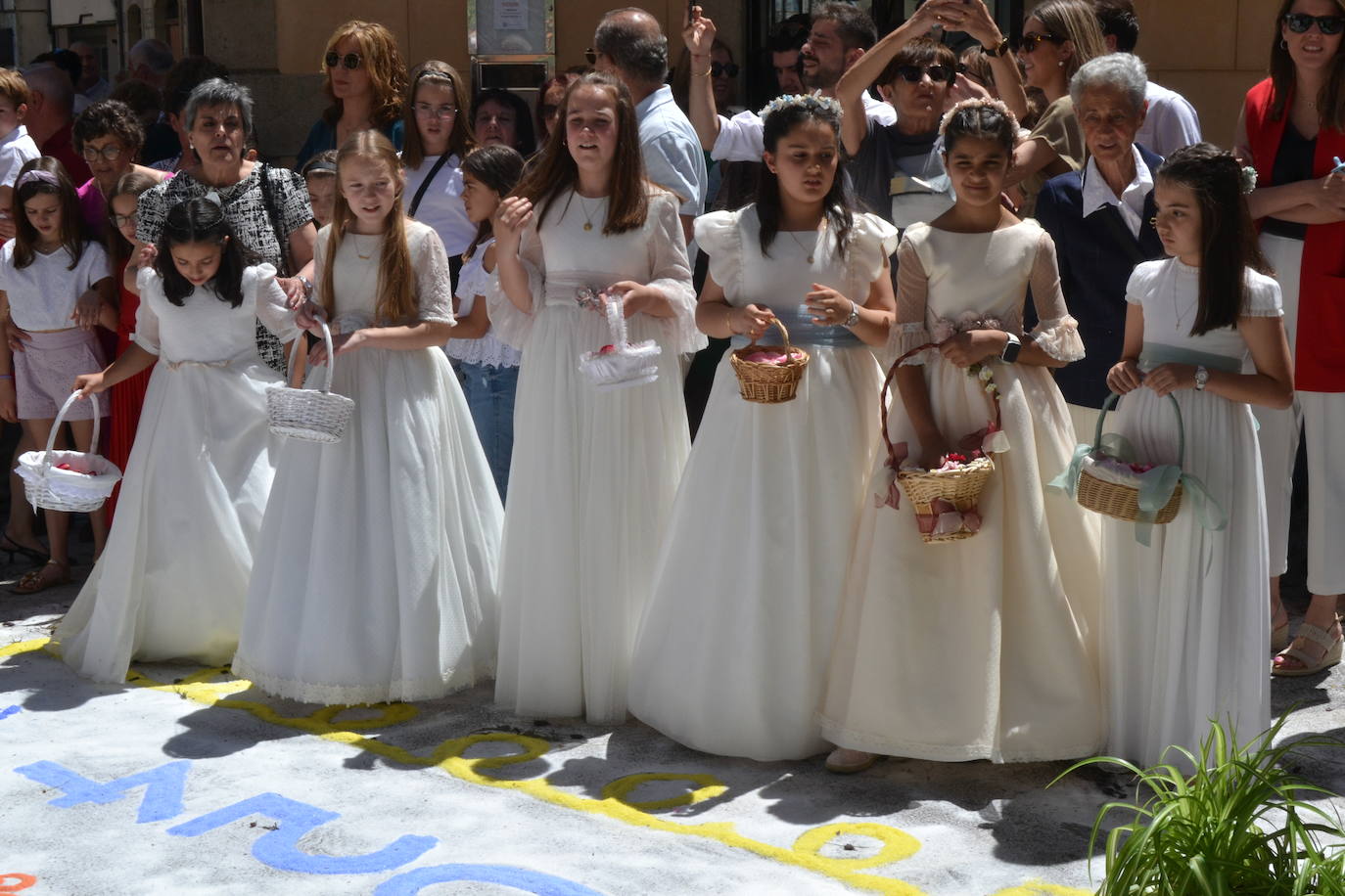 Vitigudino y el fervor del Corpus desfilan por las calles