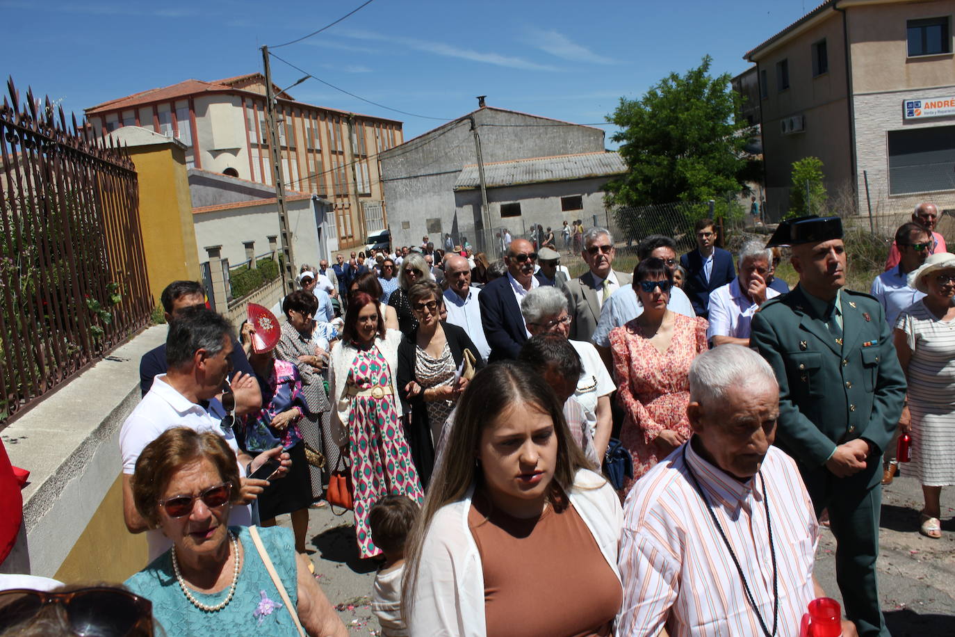 Regocijo y bendiciones múltiples en el Corpus de La Fuente de San Esteban