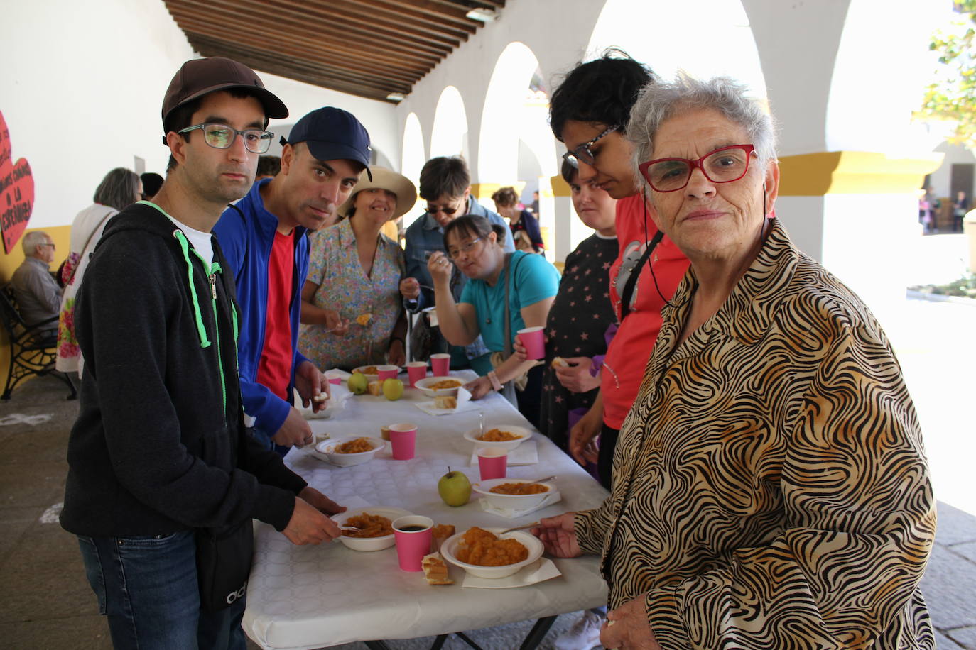 Casi medio millar de raciones de patatas meneás &quot;solidarias&quot; en Ciudad Rodrigo