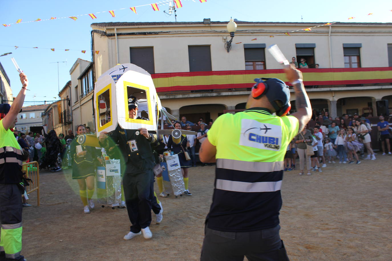 El multitudinario desfile de disfraces en la Fuente de San Esteban, en imágenes