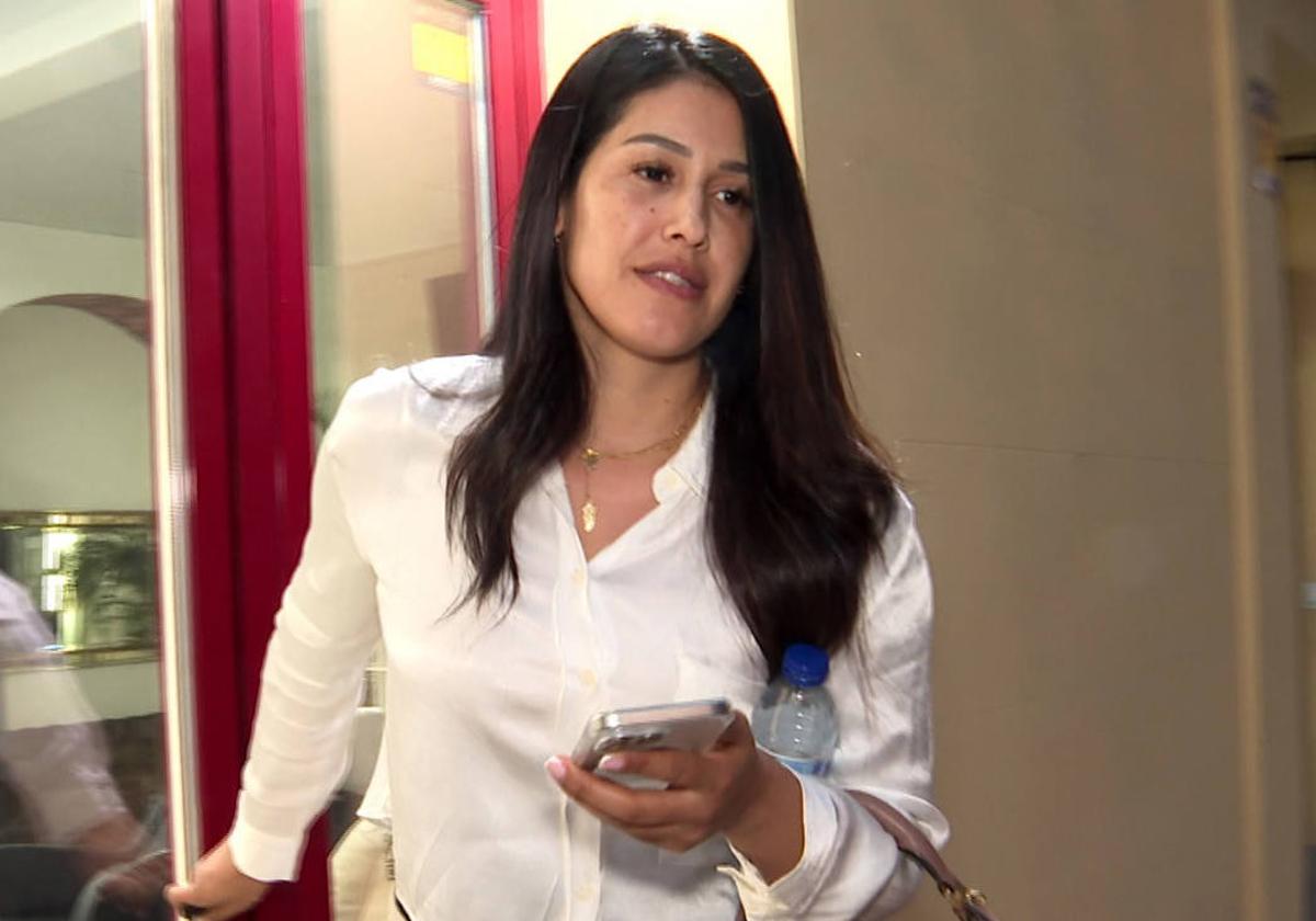 Gabriela Guillén recupera la sonrisa tras su acuerdo amistoso con Bertín Osborne