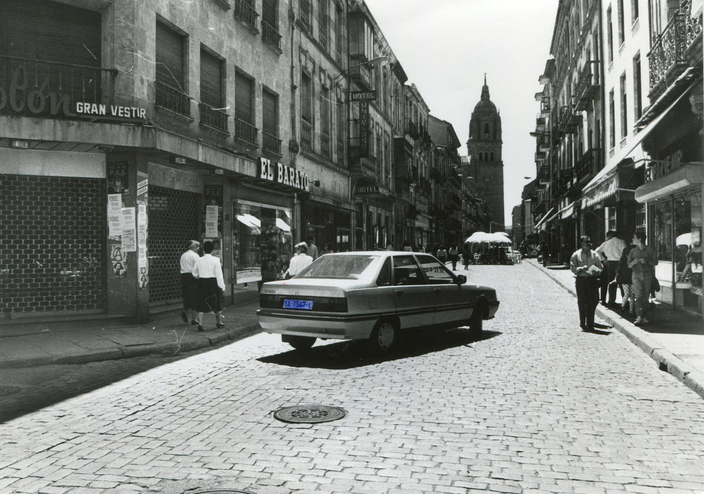 La Rúa, hace casi 40 años.