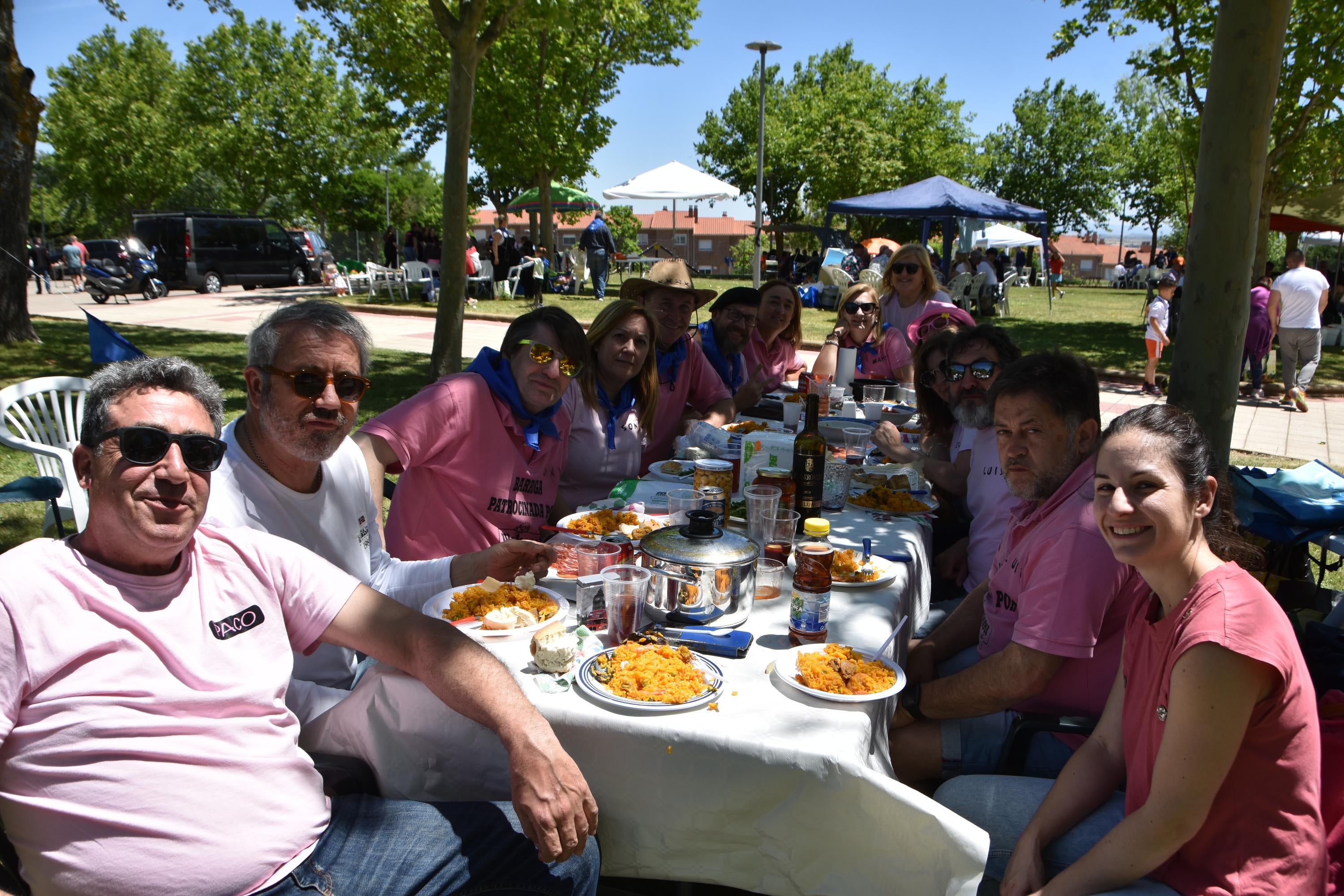 Paella para 5.000 en Cabrerizos servida en tiempo récord