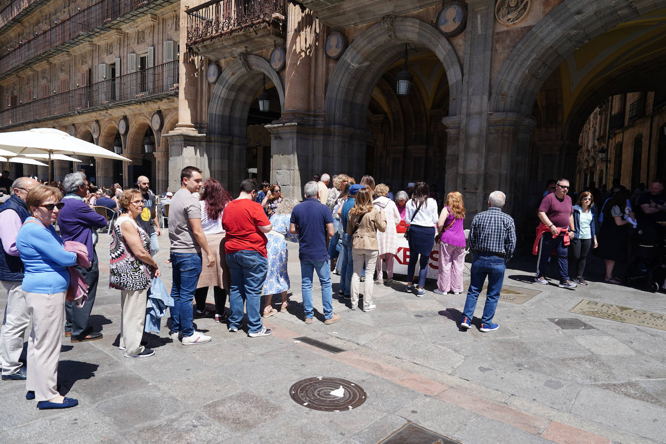 Miles de salmantinos disfrutan de una exitosa jornada de ibérico en el centro