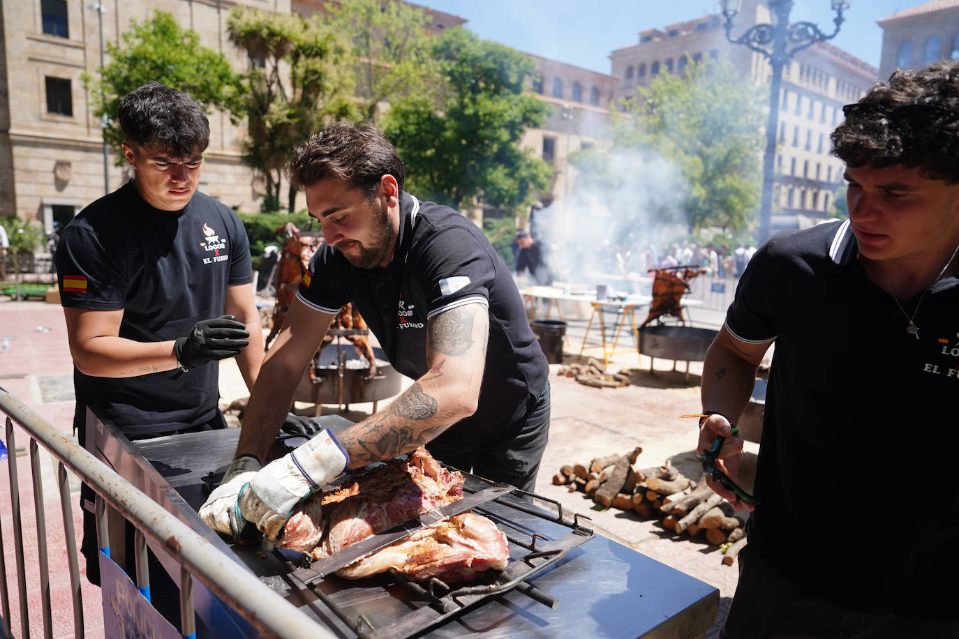 Miles de salmantinos disfrutan de una exitosa jornada de ibérico en el centro