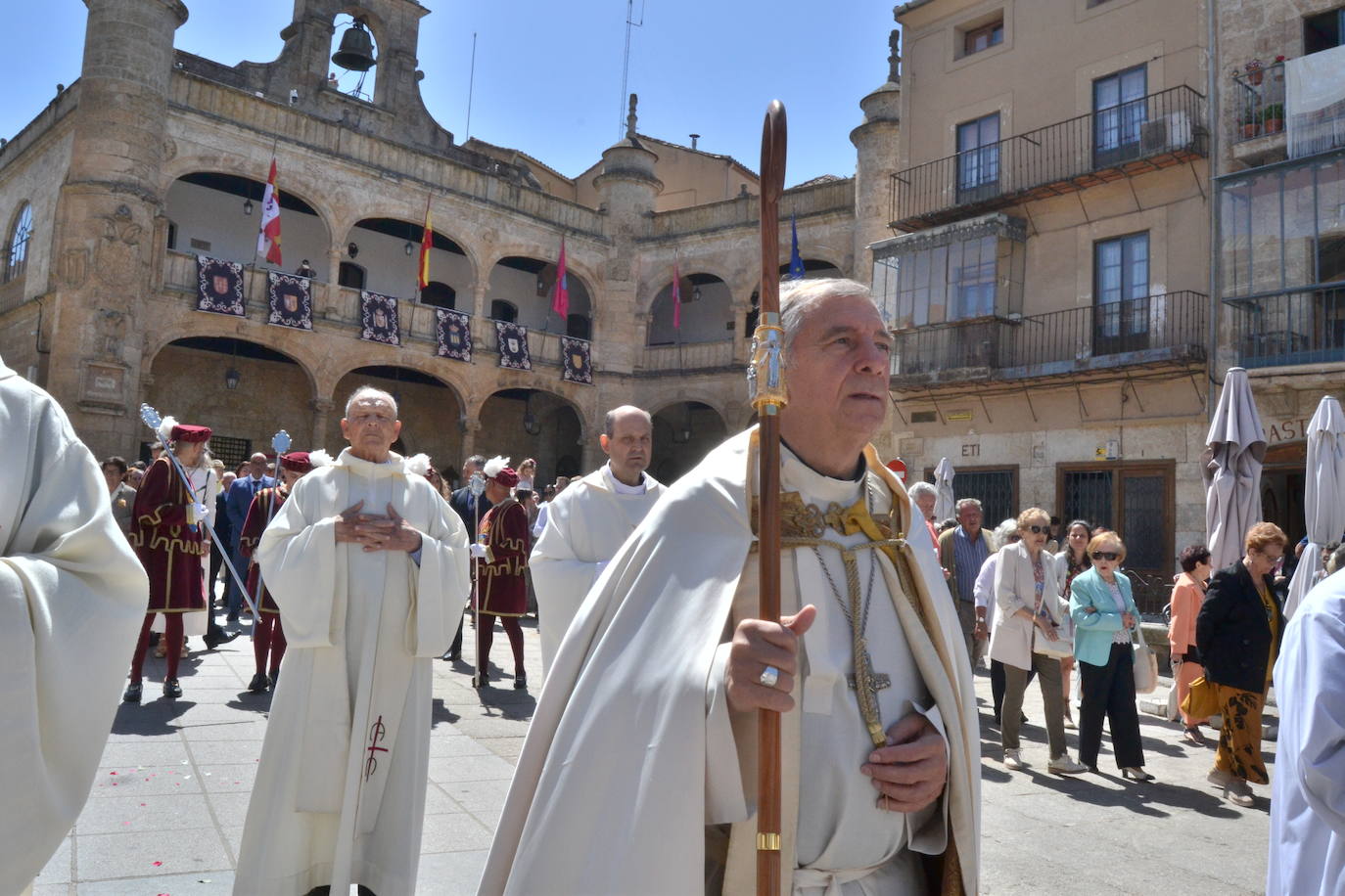 Lluvia de pétalos por el Corpus en Ciudad Rodrigo