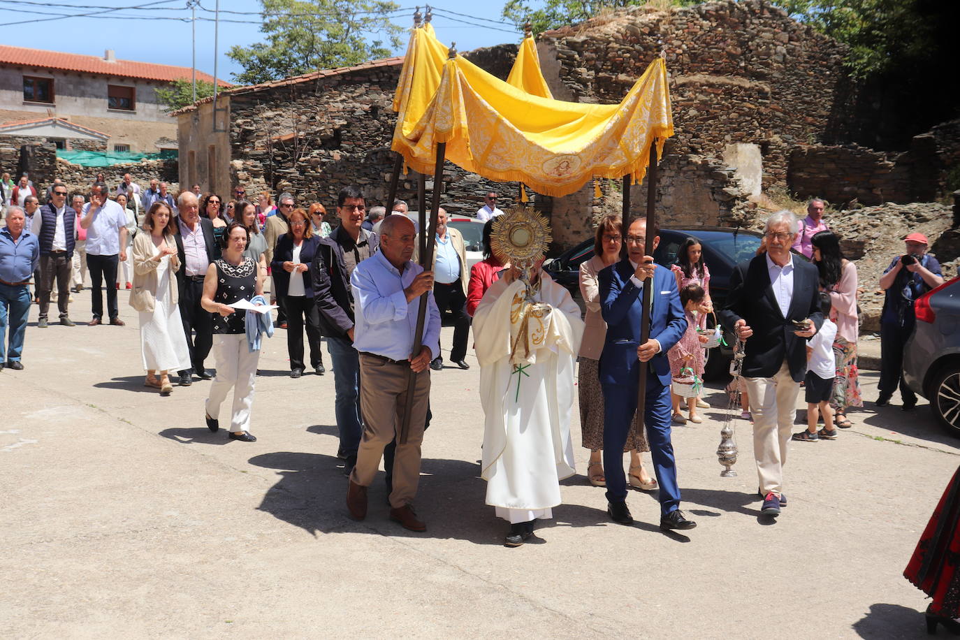 Solemne celebración del día del Señor en Salvatierra de Tormes