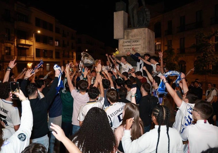 Salmantinos celebran la victoria del Real Madrid