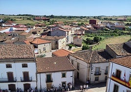 Divertida tarde en Lumbrales con la carrera de orientación