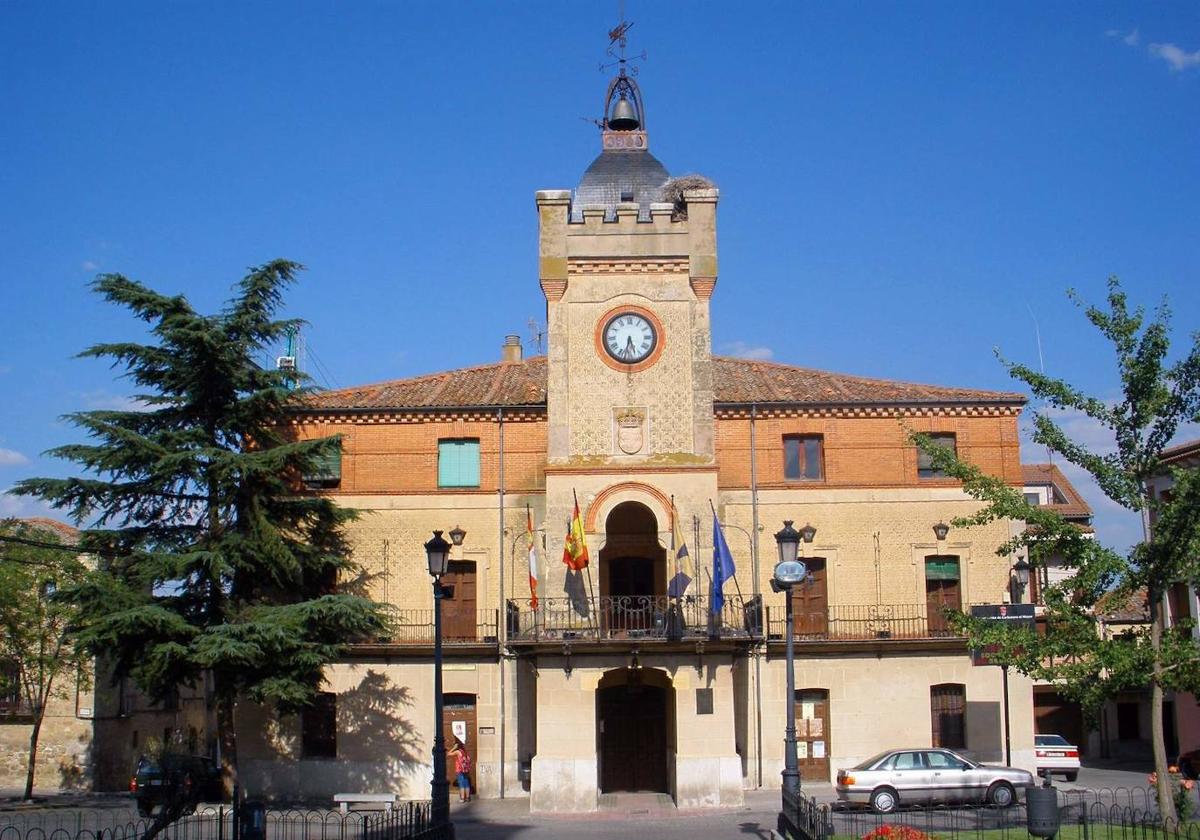 Imagen del Ayuntamiento de Carbonero el Mayor, en Segovia.