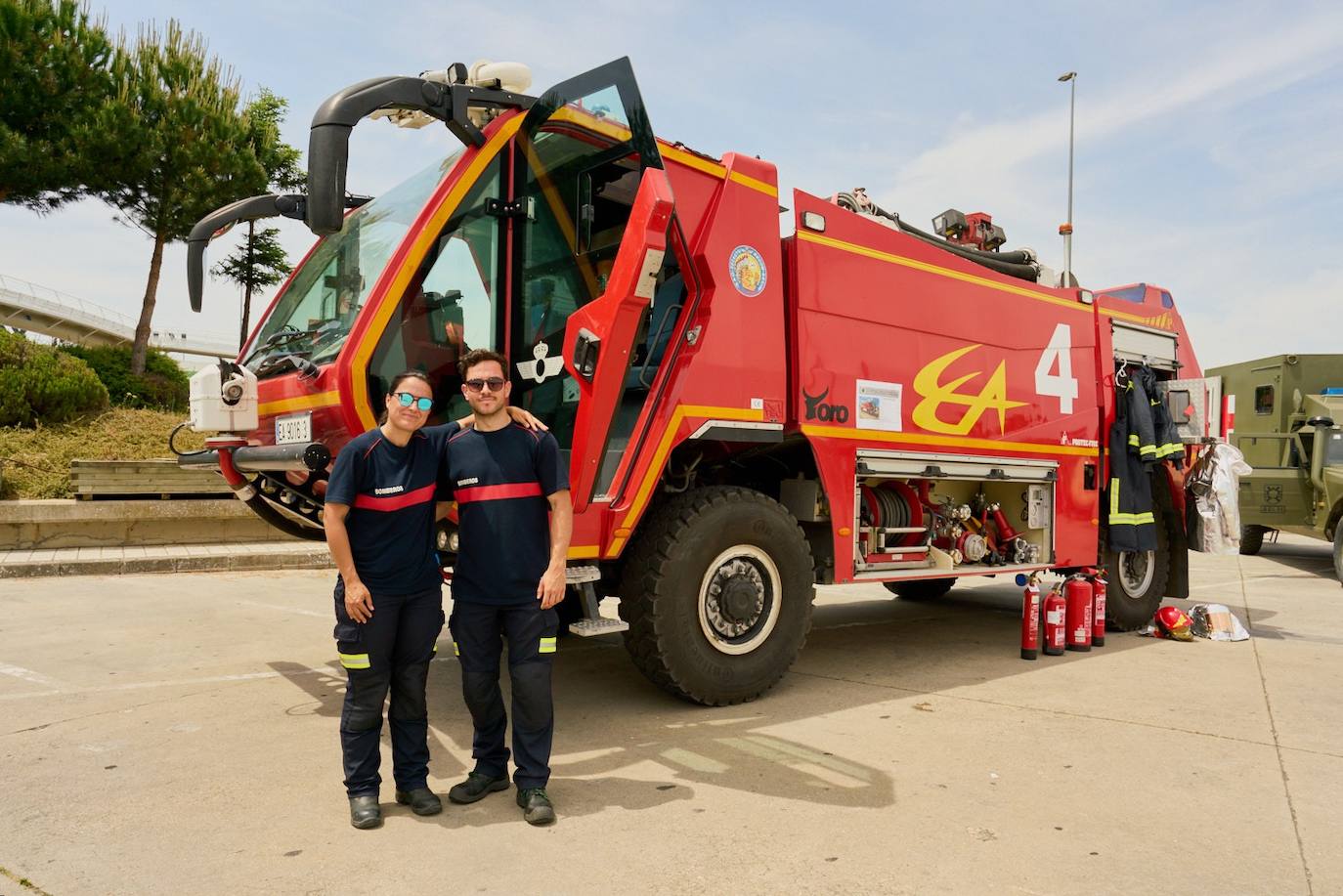 Casi 20.000 personas celebran el día de las Fuerzas Armadas en El Tormes