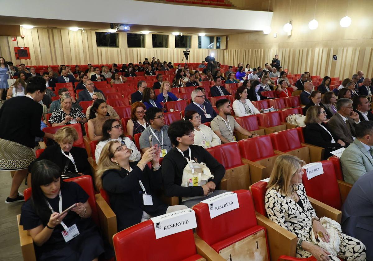 El Congreso de la Asociación Hispana de Colegios y Universidades (HACU) que reúne a 500 centros de Estados Unidos reunió a más de 300 participantes en Salamanca.