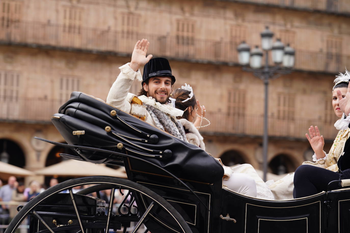 Así vive Salamanca el desfile del IV Festival Siglo de Oro