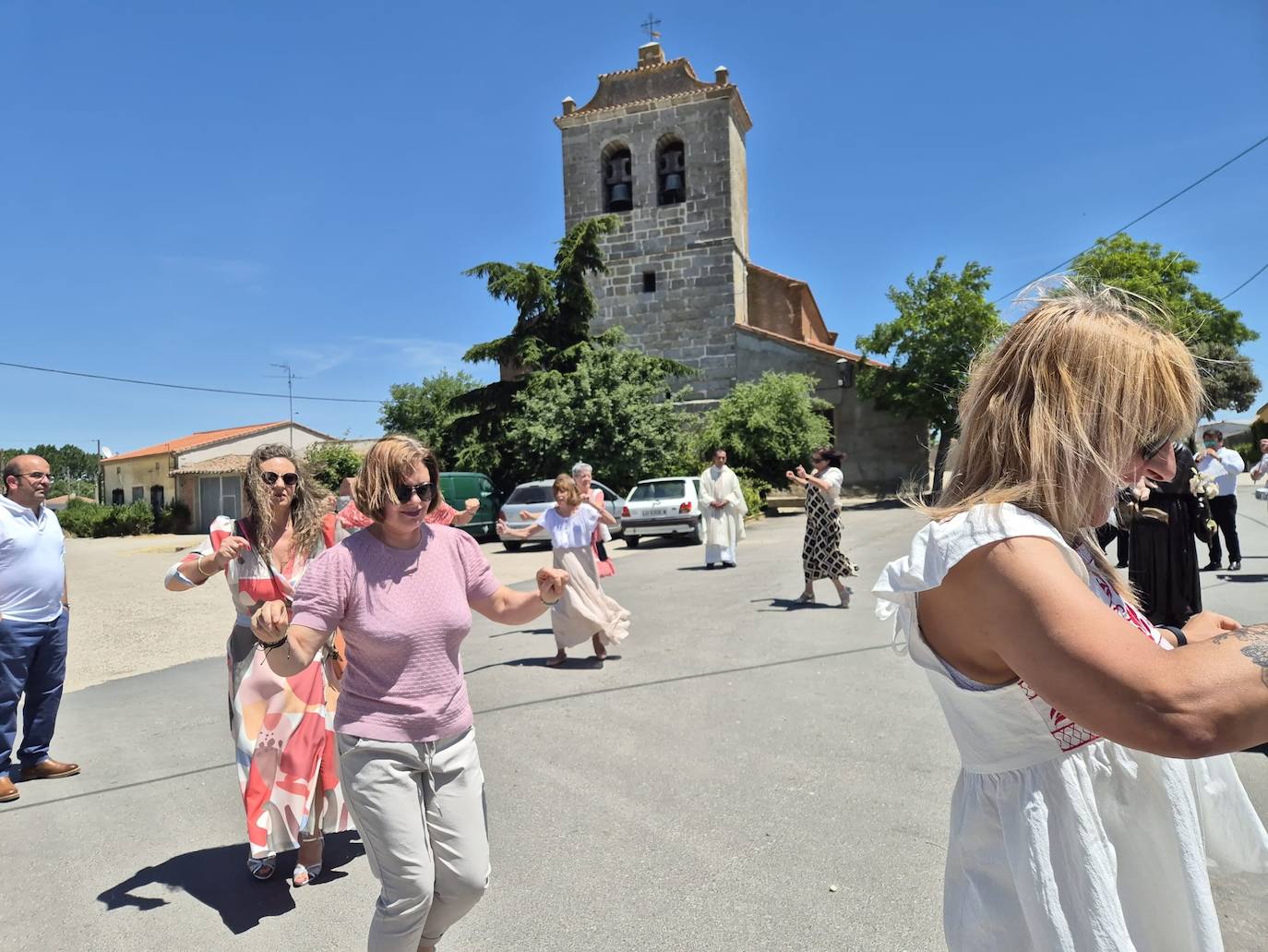 En Nava de Sotrobal al final sacaron al Santo