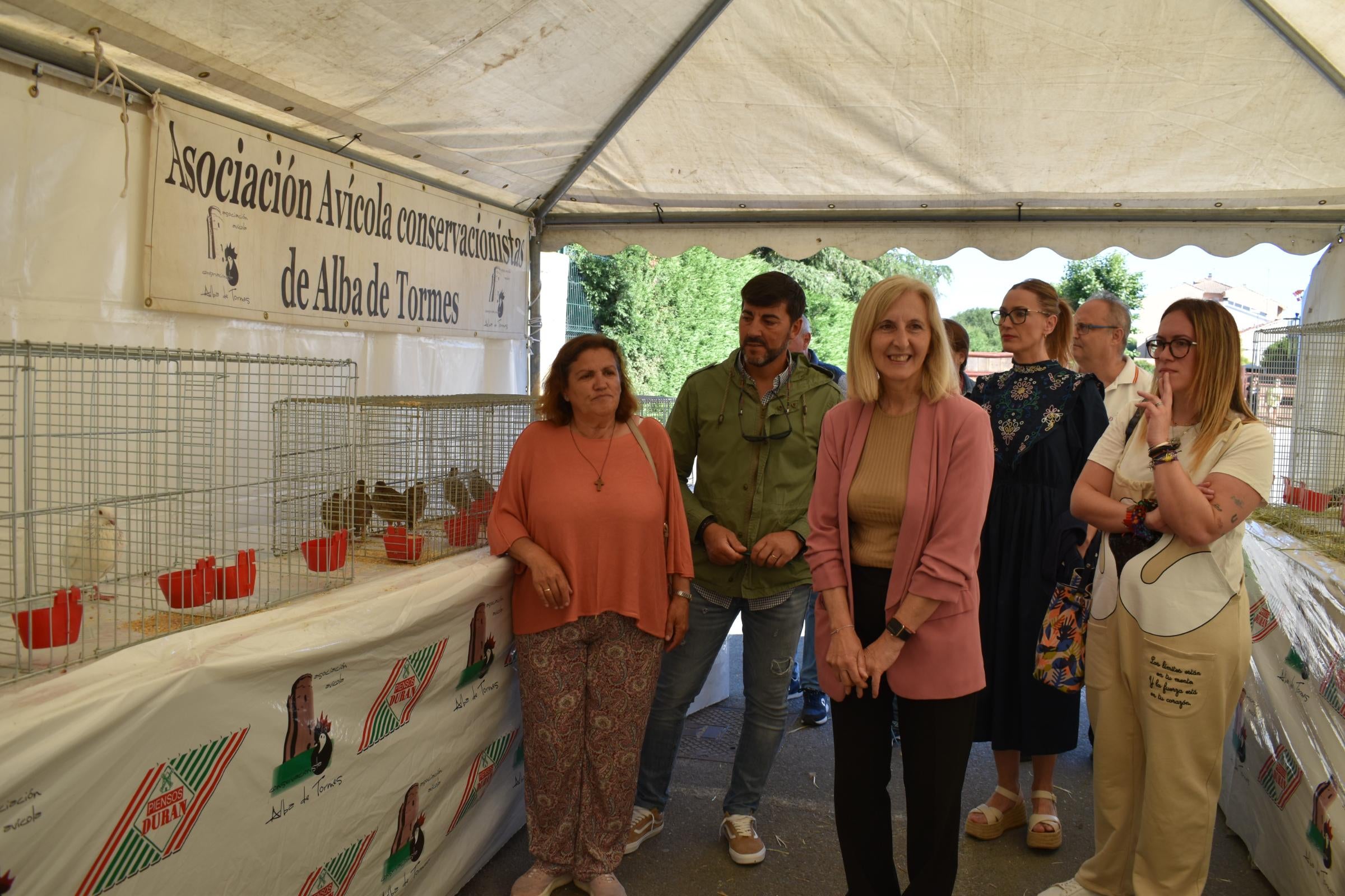 La Feria de San Antonio de Alba recupera su esencia con la vuelta del ganado