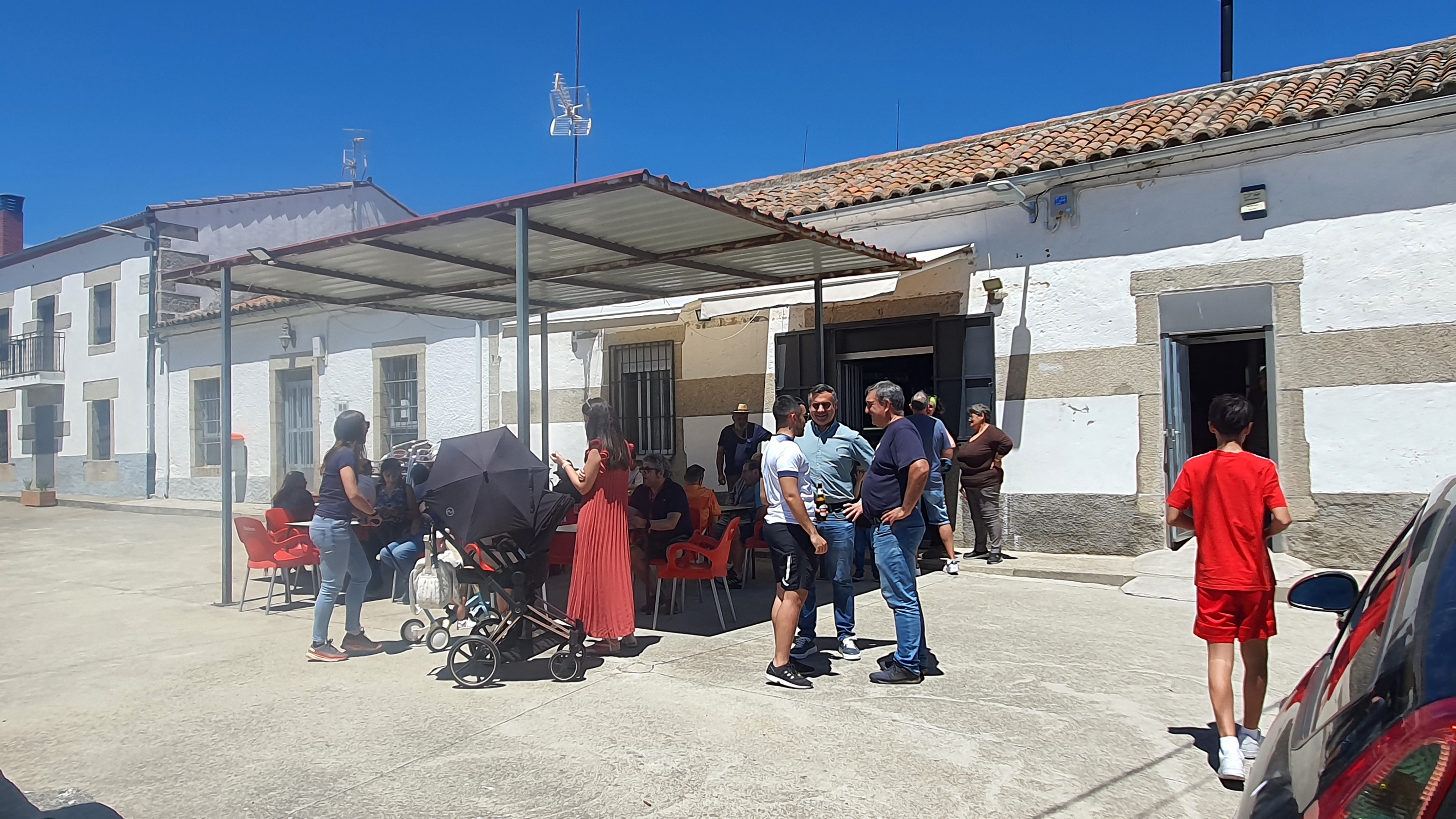 La Cabeza de Béjar estrena parque infantil con fondos de la Diputación