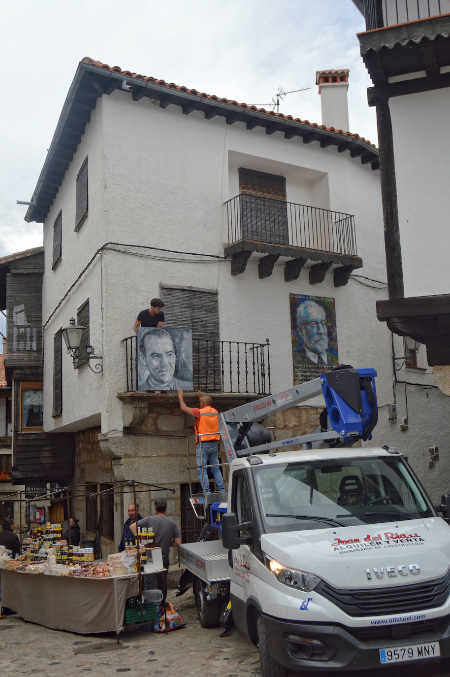 La exposición sobre García Lorca ya reposa en La Alberca