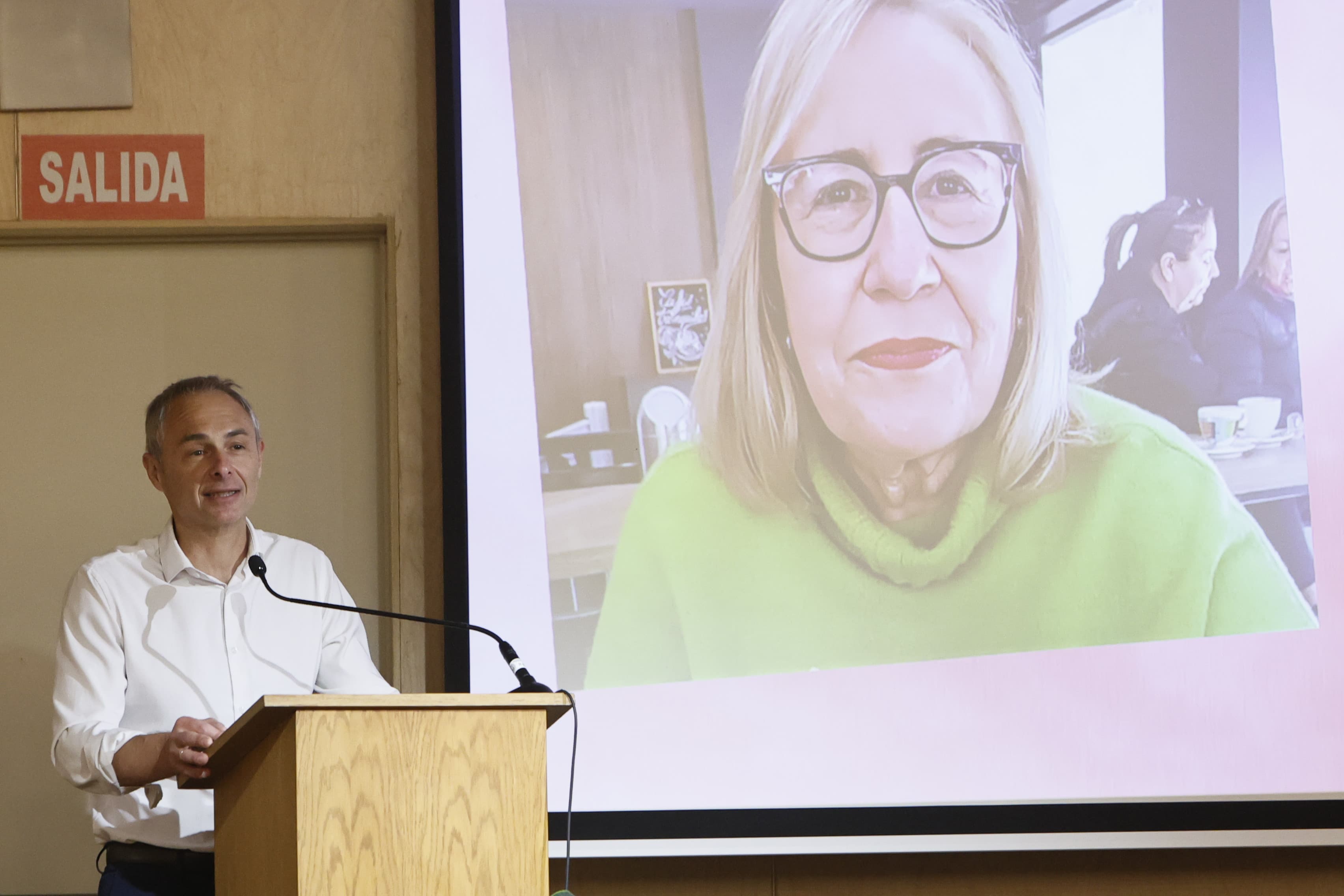 Reconocimiento emotivo de la Universidad a la profesora fallecida Pilar Jiménez Tello