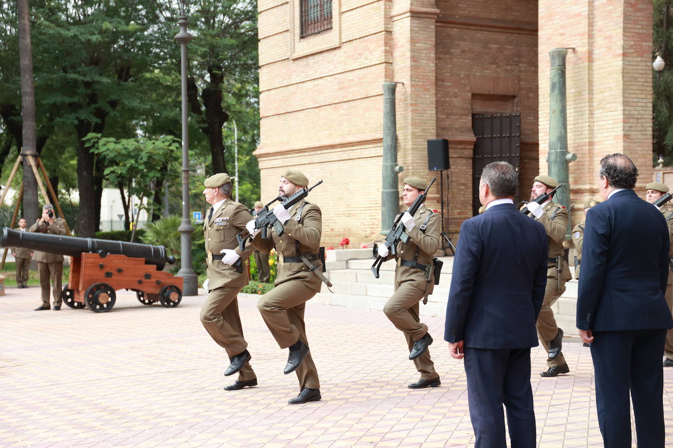 Ovaciones y «vivas» en la celebración del décimo aniversario de Felipe VI al frente de la Corona