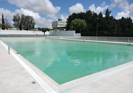 Imagen de este jueves de la piscina principal.