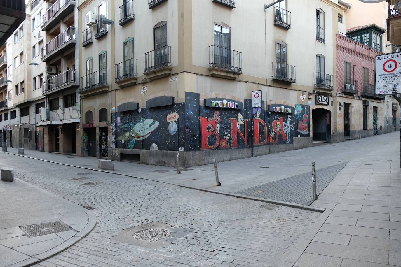 Salamanca en el ayer: así ha cambiado la calle Varillas en los últimos años